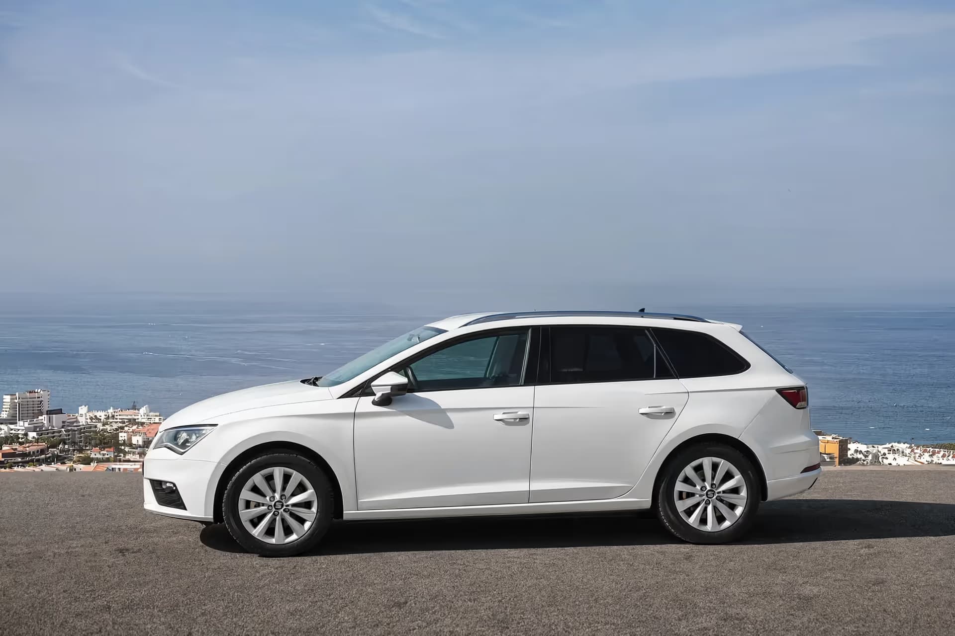 Прокат Seat Seat Leon ST в Tenerife