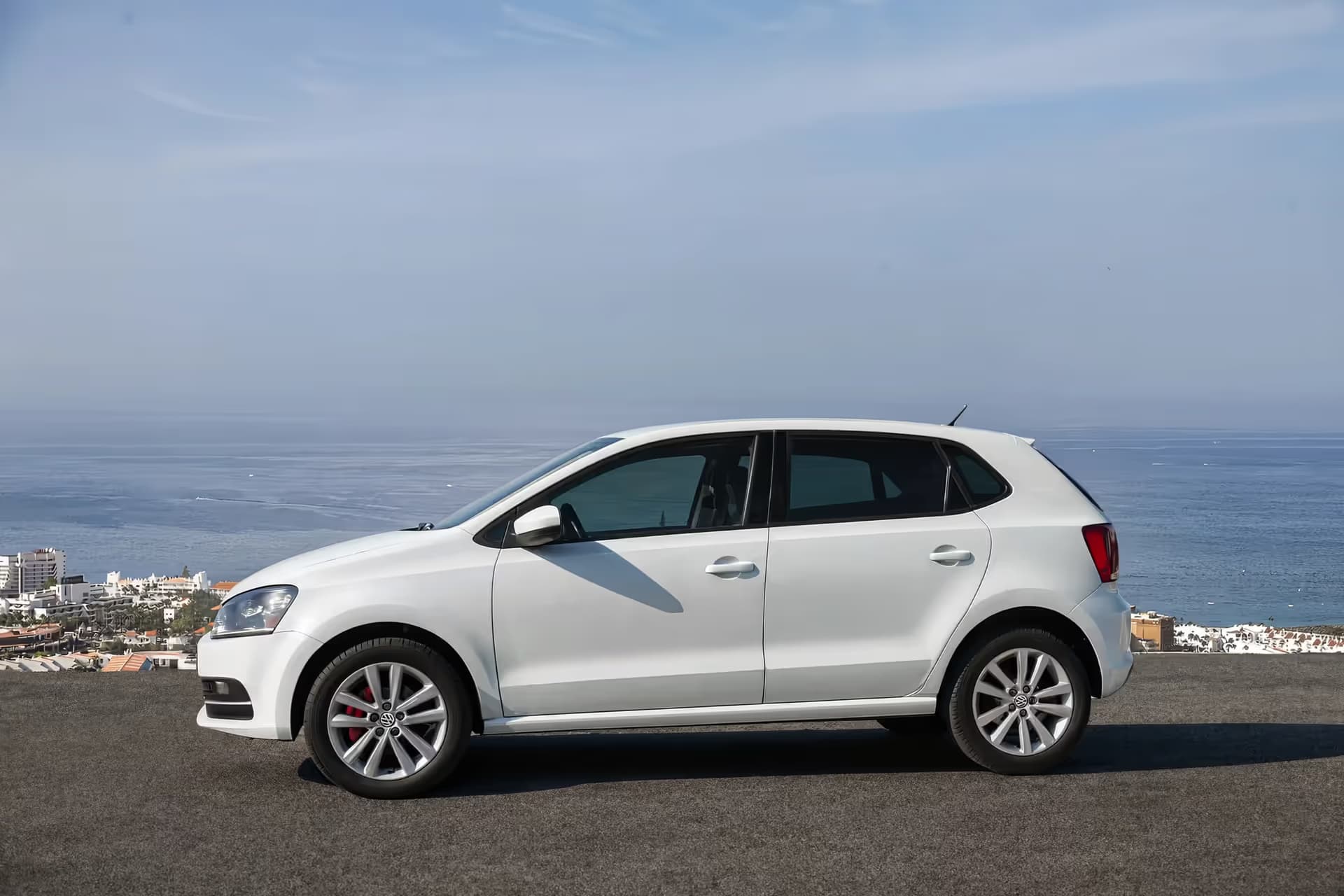 Прокат Volkswagen Volkswagen Polo Automatic в Tenerife